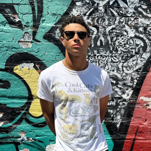 Meet your Posher, Carson - Picture 1 of 2